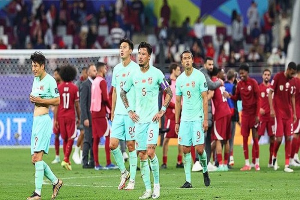 国足对阵新加坡，26人名单正式公布 